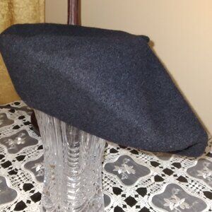 Elegant Classic Beret, Wool 100 %, Made in Europe